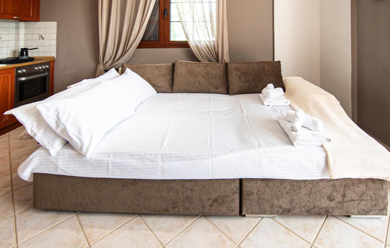 Theoni'S Country House With Garden And Sea View Alejandrópolis Exterior foto